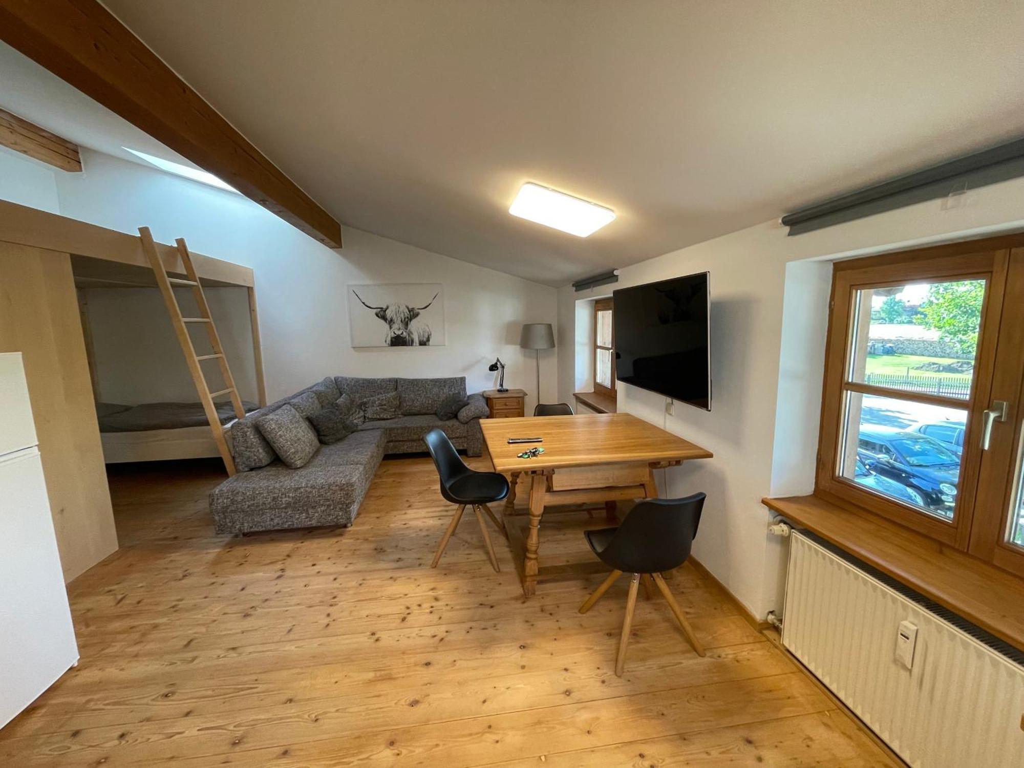 Ferienwohnungen Reschenhof Rosenheim Phòng bức ảnh